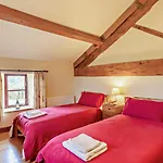 3 Bed In Skipton Oc-94260 *