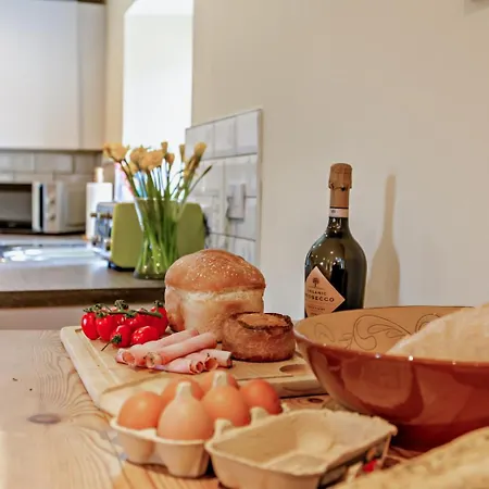 3 Bed In Skipton Oc-94260 Holiday home *
